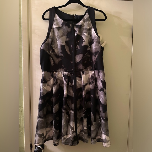 Mossimo Black & Grey Floral Dress. XXL. - Picture 1 of 2